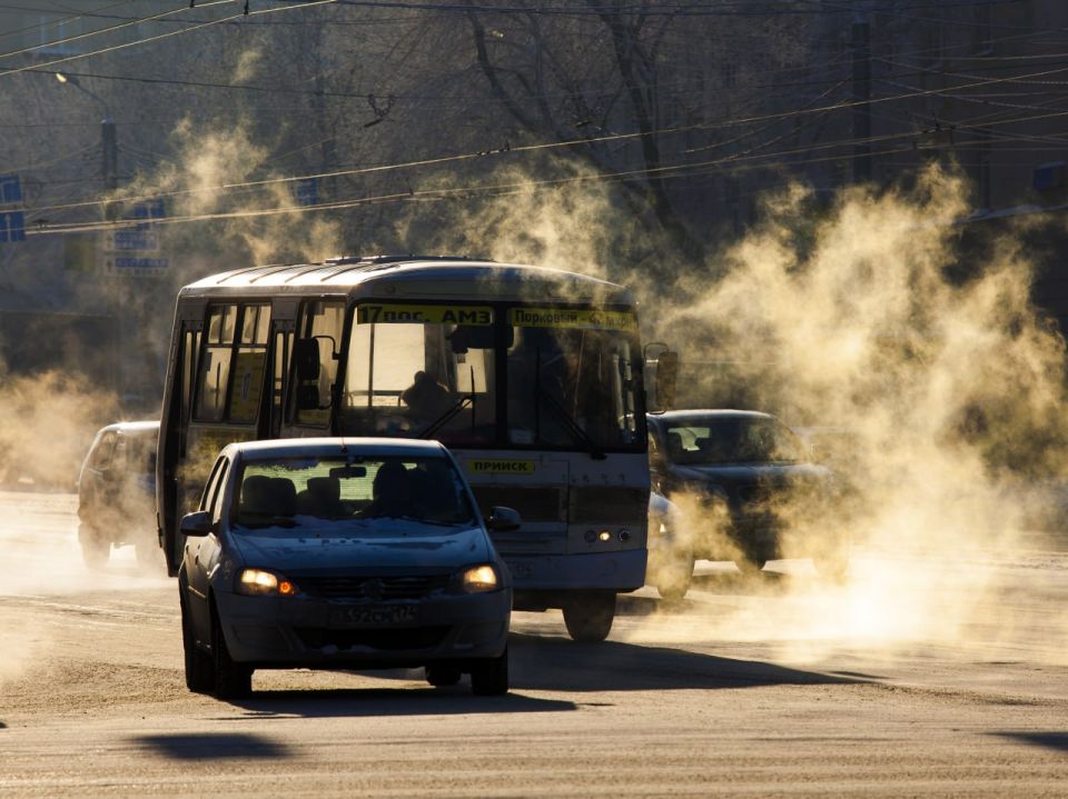 В Челябинске автомобилистов предупредили о гололеде