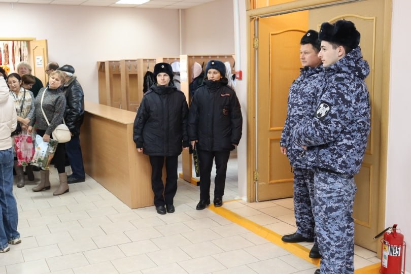 Полицейские области обеспечили охрану общественного порядка при проведении массовых мероприятий в День народного единства Полицейские области обеспечили охрану общественного порядка при проведении массовых мероприятий в День народного единства