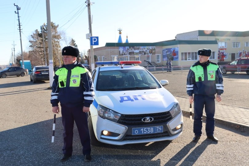 Полицейские области обеспечили охрану общественного порядка при проведении массовых мероприятий в День народного единства Полицейские области обеспечили охрану общественного порядка при проведении массовых мероприятий в День народного единства
