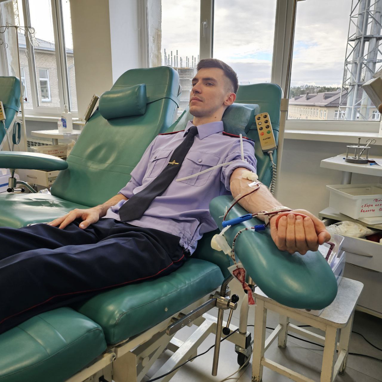 Офицеры следственного управления СК России по Челябинской области вновь стали донорами крови Офицеры следственного управления СК России по Челябинской области вновь стали донорами крови