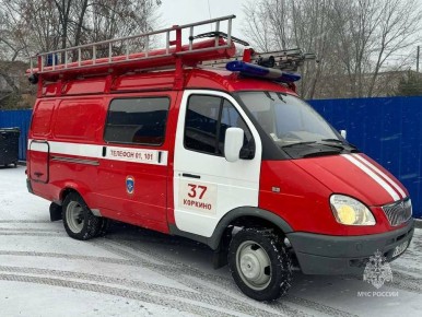 В Коркино ребенок провалился под лед на затопленном участке