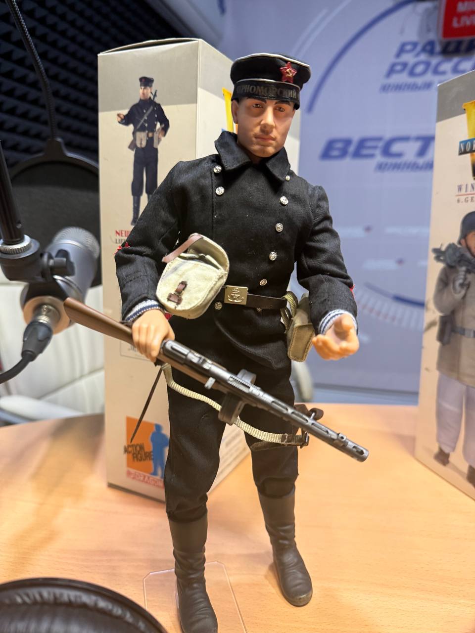 Уникальная коллекция кукол в военной форме Уникальная коллекция кукол в военной форме