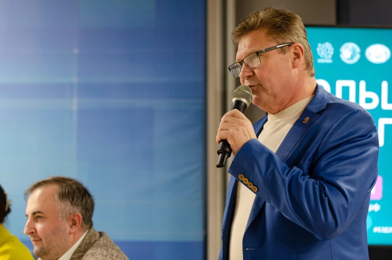 «Народов много – Родина одна»: в Челябинске написали юбилейный Большой этнографический диктант «Народов много – Родина одна»: в Челябинске написали юбилейный Большой этнографический диктант