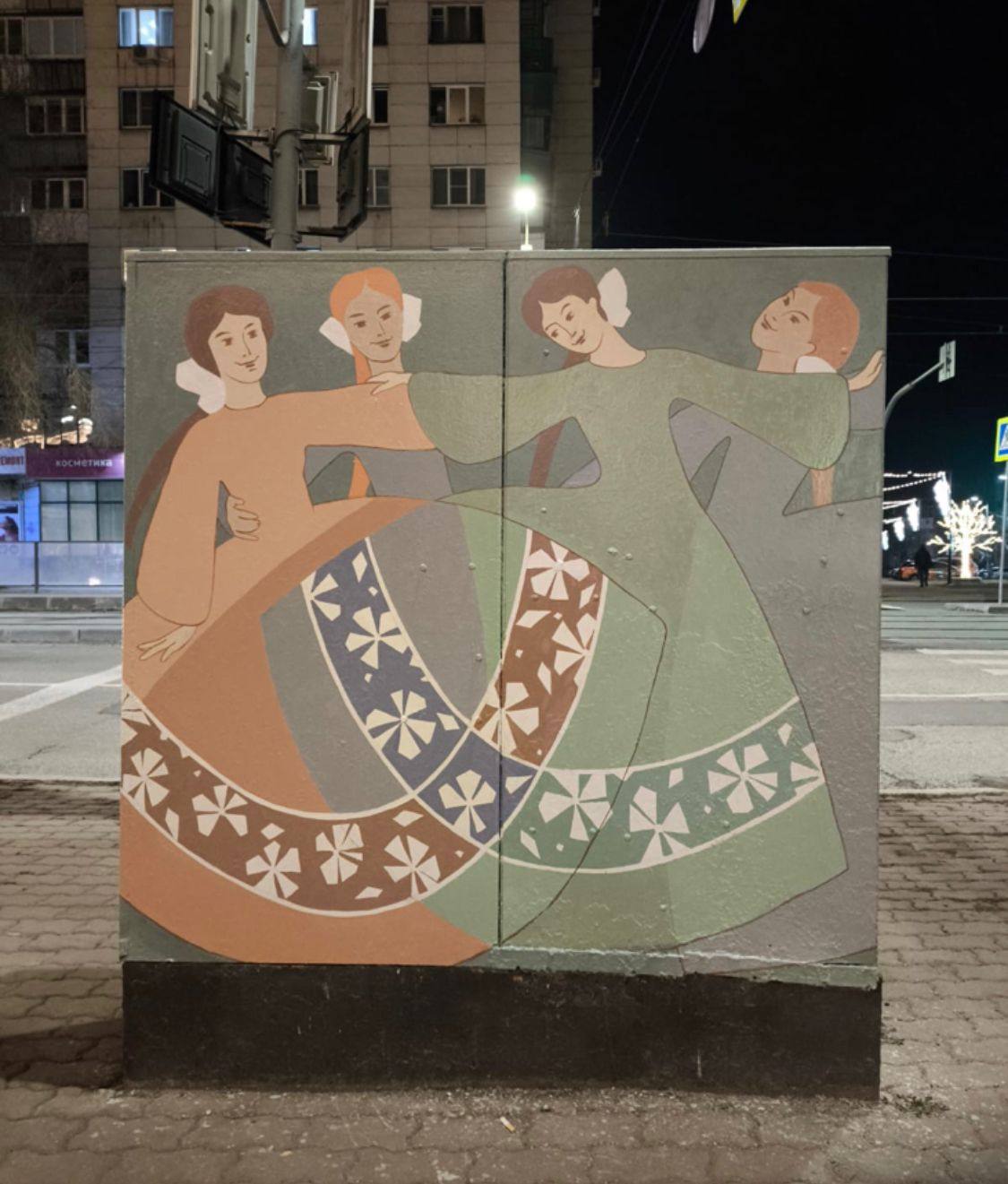 Обыкновенный вандализм : организаторы концерта Елены Ваенги заклеили рисунки юных челябинских художников Обыкновенный вандализм : организаторы концерта Елены Ваенги заклеили рисунки юных челябинских художников