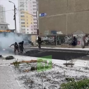 Асфальт во дворе дома по улице Братьев Кашириных 118 восстановили