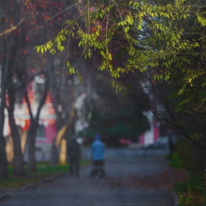 Тучи в Челябинске. В такую промозглую погоду нет ничего лучше...тарелки холодца! Этот день лучше отмечать дома, большой семьей