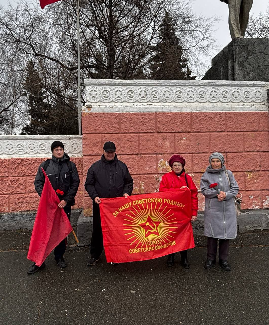 В Копейске прошла пешеходная экскурсия В Копейске прошла пешеходная экскурсия