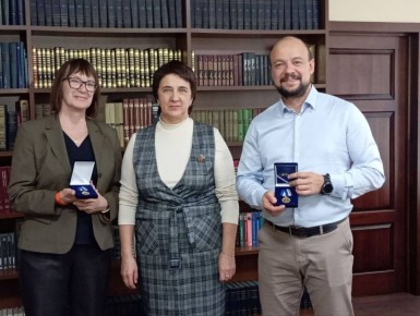 &quot;. . &quot;:   &quot; &quot;   