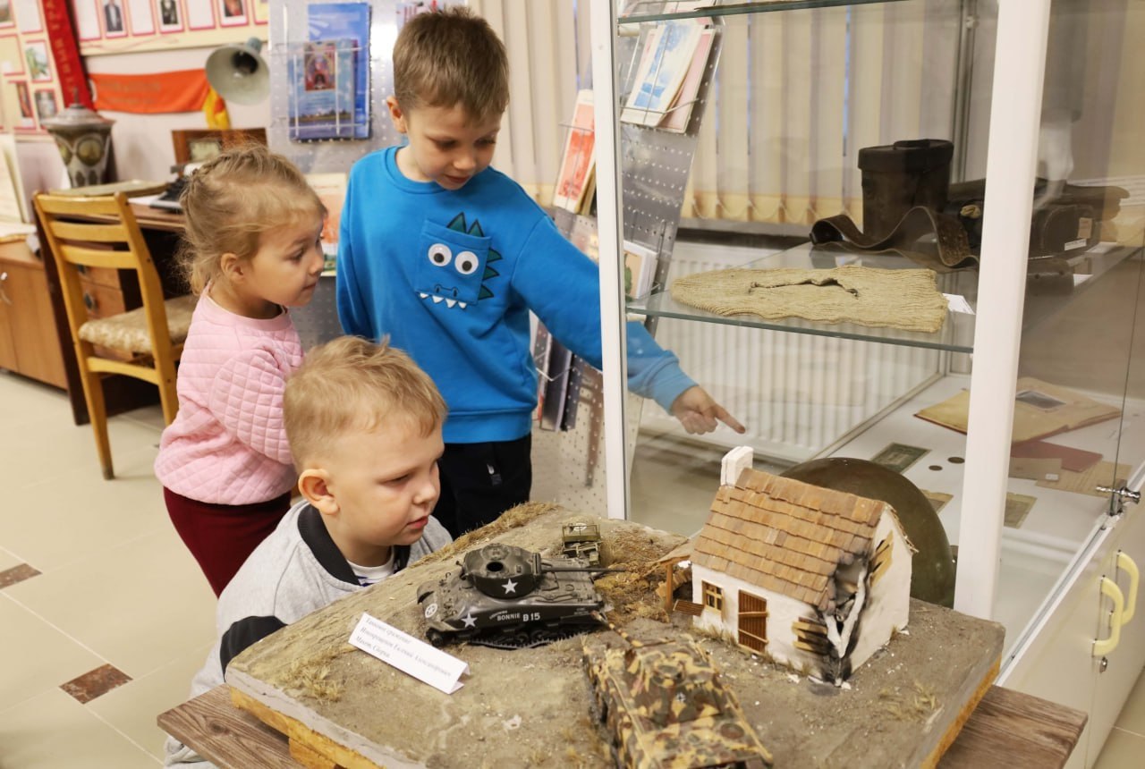 В селе Миасском Красноармейского района открыли обновленный краеведческий музей В селе Миасском Красноармейского района открыли обновленный краеведческий музей