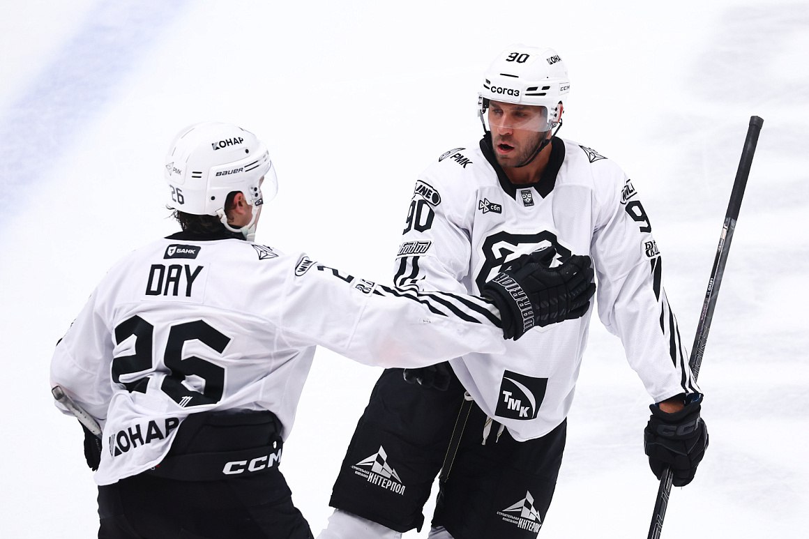 Челябинский «Трактор» уверенно выиграл у «Адмирала» во Владивостоке — 3:1