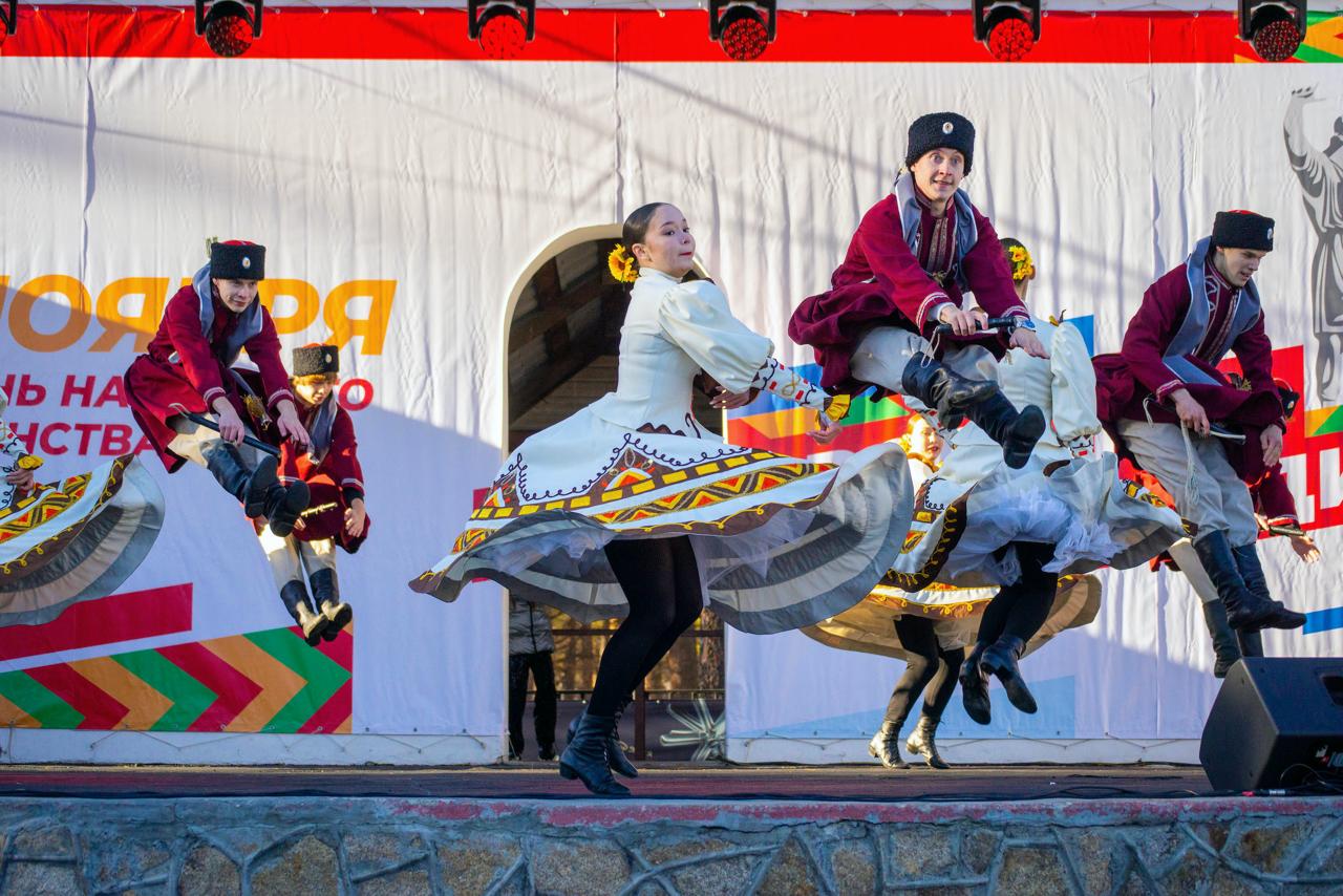 В очередном выпуске «Политнедели» мы расскажем, какие интересные и важные события произошли в Челябинской области с 3 по 9 ноября В очередном выпуске «Политнедели» мы расскажем, какие интересные и важные события произошли в Челябинской области с 3 по 9 ноября