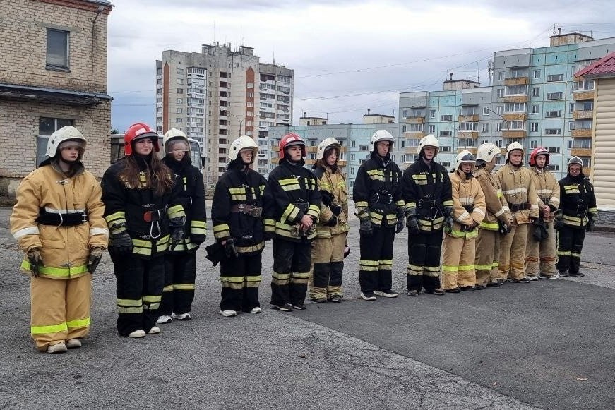 Кадеты на практике: первый шаг в профессию огнеборца Кадеты на практике: первый шаг в профессию огнеборца