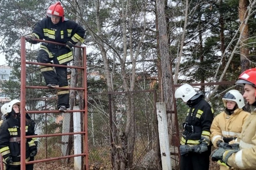 Кадеты на практике: первый шаг в профессию огнеборца Кадеты на практике: первый шаг в профессию огнеборца