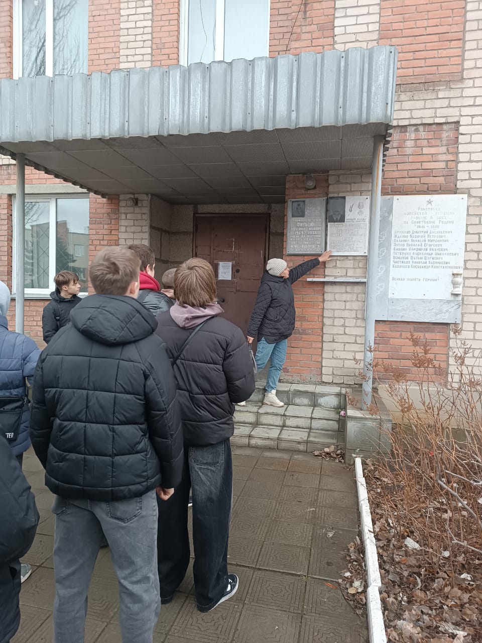 Музей вместо учебника: копейские студенты узнали о настоящей службе в полиции