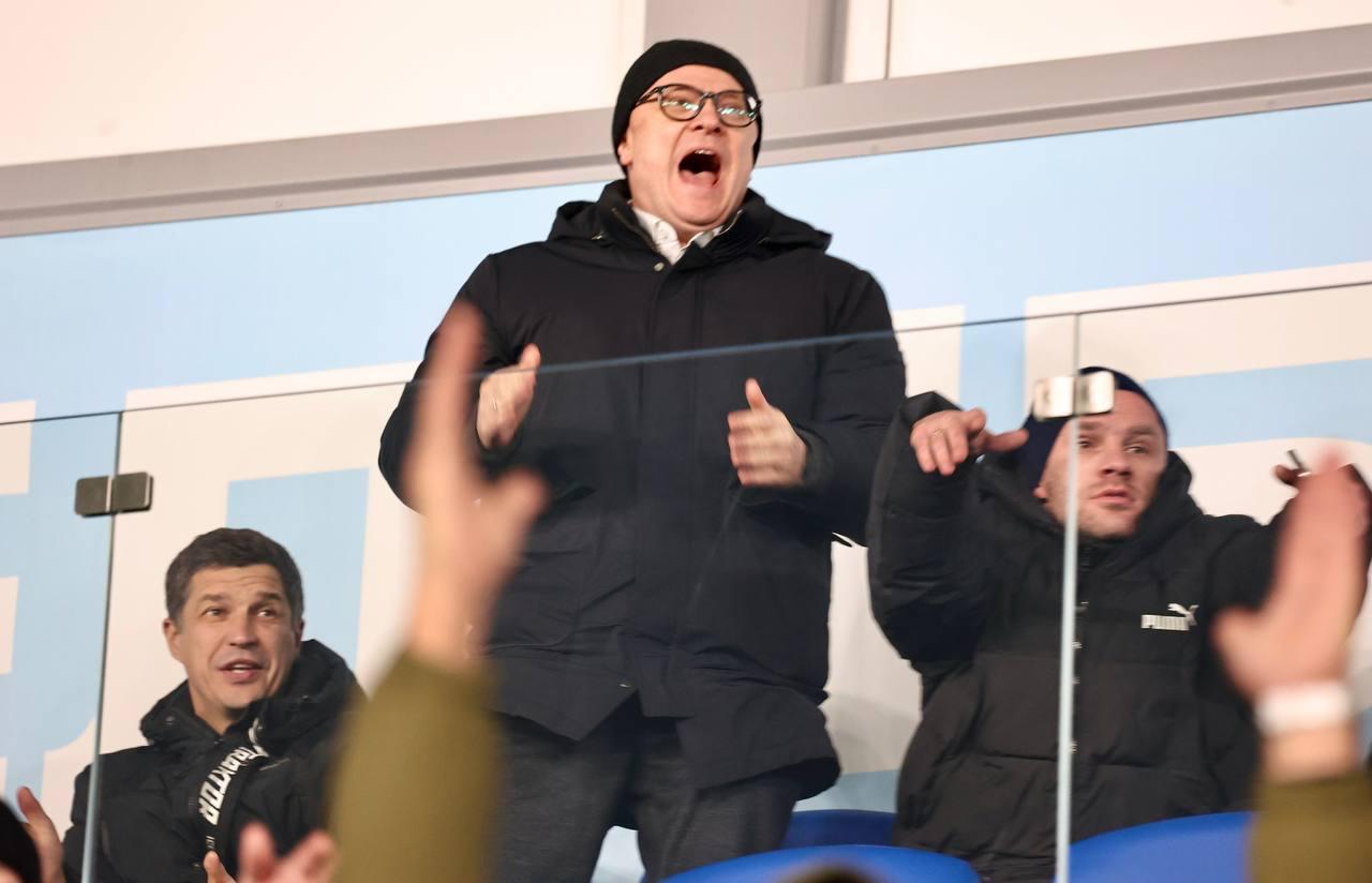 Эмоции Алексея Текслера на фантастическом матче ФК «Челябинск» Эмоции Алексея Текслера на фантастическом матче ФК «Челябинск»