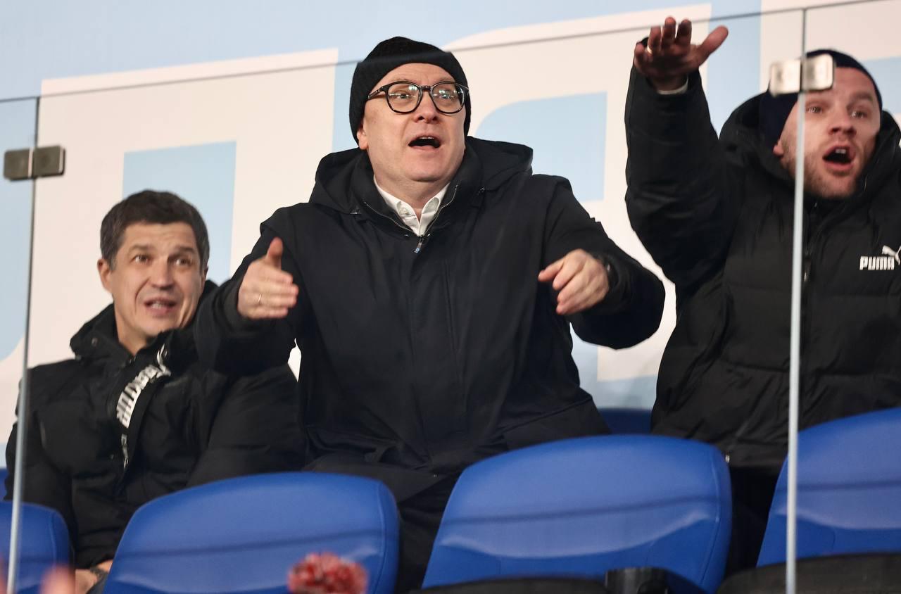 Эмоции Алексея Текслера на фантастическом матче ФК «Челябинск» Эмоции Алексея Текслера на фантастическом матче ФК «Челябинск»