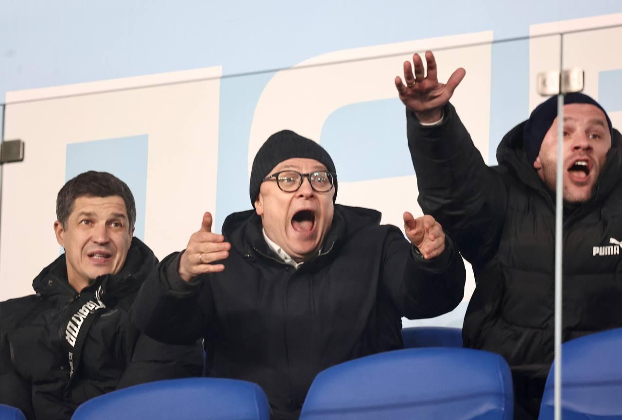 Эмоции Алексея Текслера на фантастическом матче ФК «Челябинск» Эмоции Алексея Текслера на фантастическом матче ФК «Челябинск»