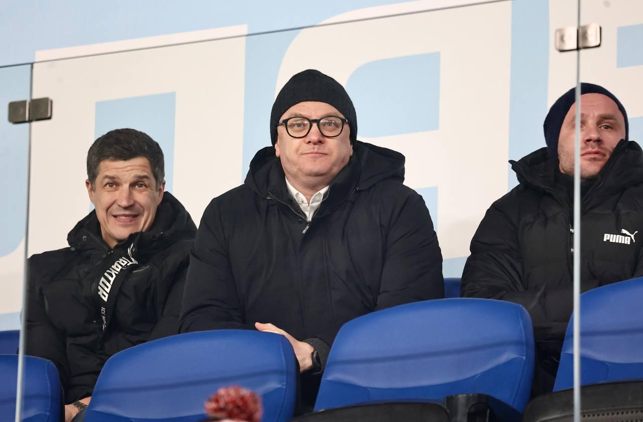 Эмоции Алексея Текслера на фантастическом матче ФК «Челябинск» Эмоции Алексея Текслера на фантастическом матче ФК «Челябинск»