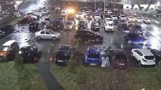 Оглушительное фейерверк-шоу устроили на парковке спального района Челябинска