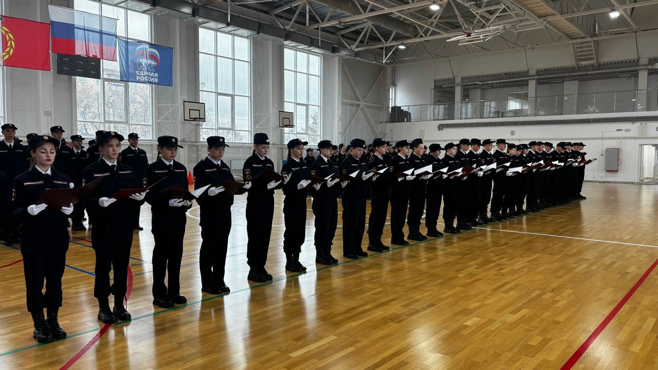 Копейские студенты приняли присягу Копейские студенты приняли присягу