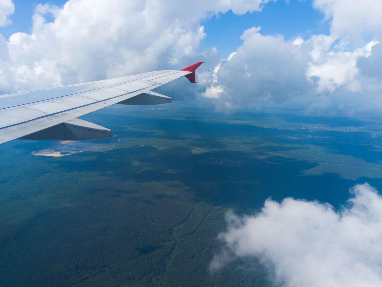 В Госдуме предложили снизить цены на билеты на время государственных праздников