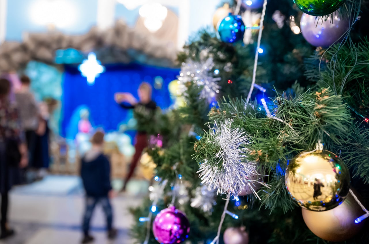 Челябинцы начали готовиться к новогодним корпоративам