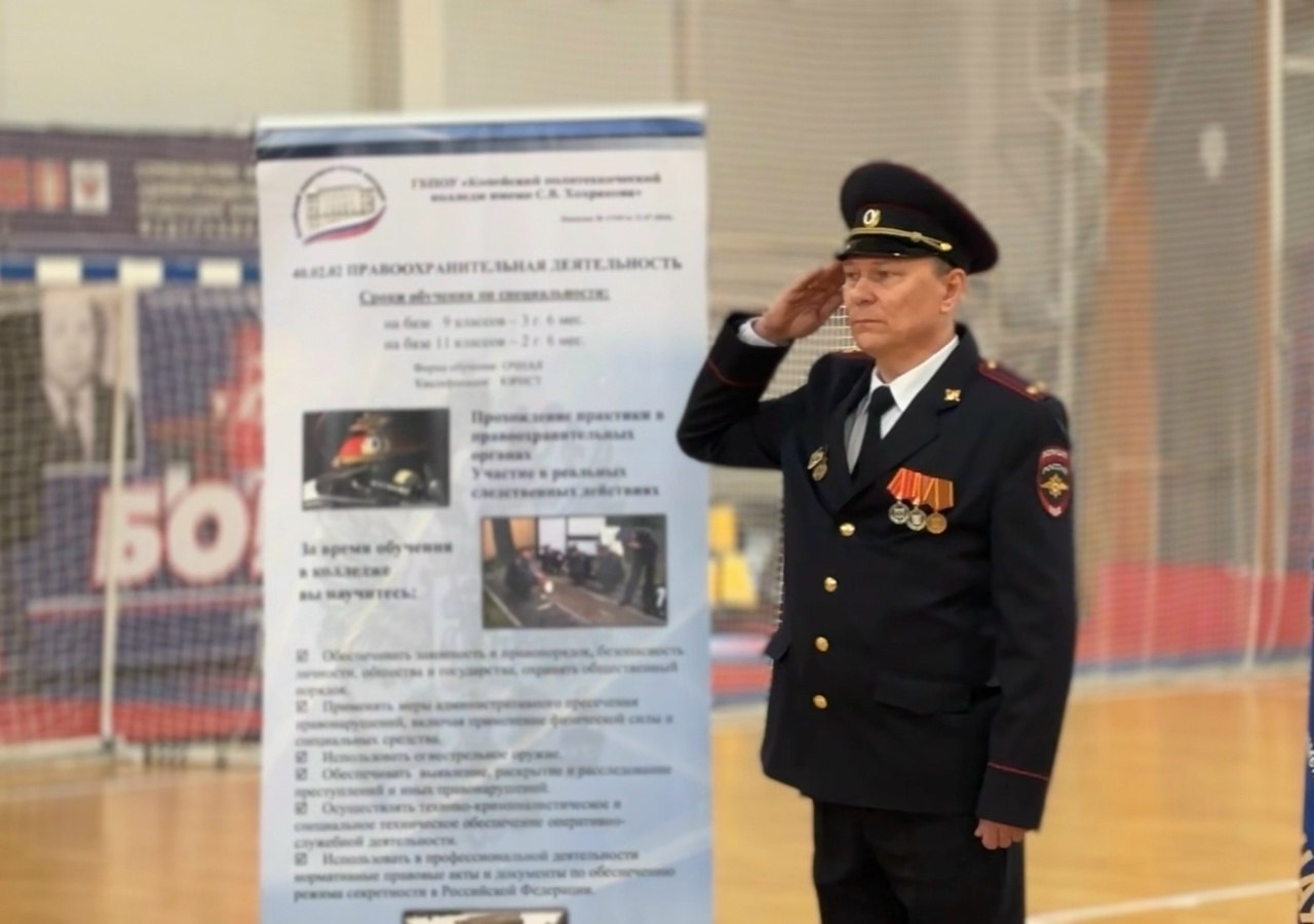 Копейские студенты приняли присягу Копейские студенты приняли присягу