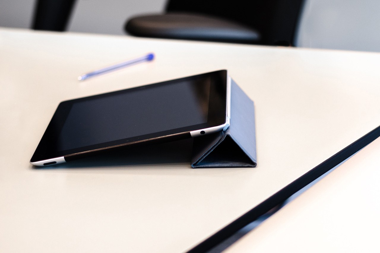 Учителям Челябинска выдадут планшеты для работы с электронными журналами