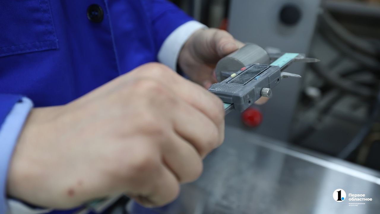 «Раньше закупали в Китае, а сегодня можем экспортировать сами», — губернатор Алексей Текслер об открытии завода варисторов в Южноуральске «Раньше закупали в Китае, а сегодня можем экспортировать сами», — губернатор Алексей Текслер об открытии завода варисторов в Южноуральске