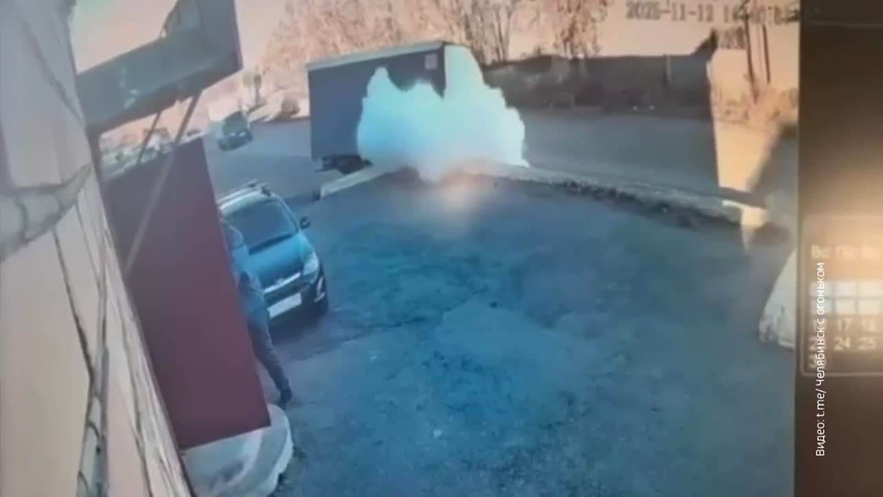 В Магнитогорске во время движения вспыхнула газель