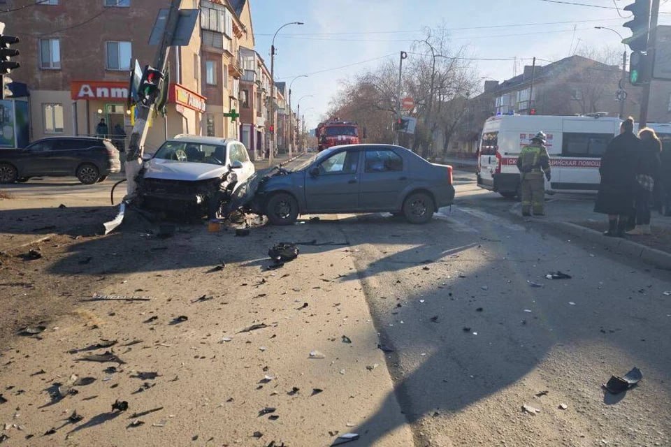 Не уступил дорогу: в Коркино невнимательность водителя привела к ДТП с пострадавшим