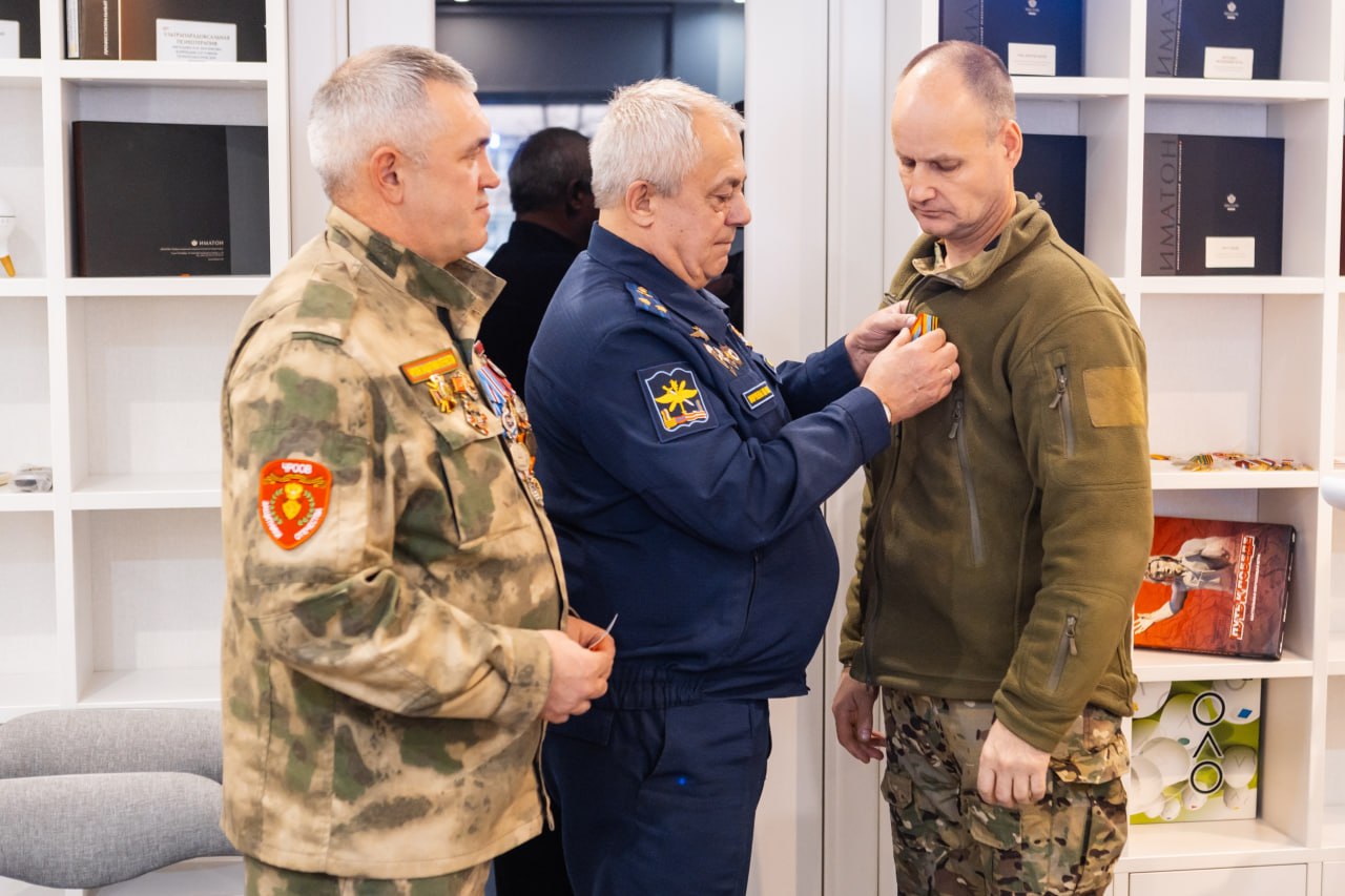 В Челябинске открылся третий центр психологической помощи бойцам СВО и их семьям В Челябинске открылся третий центр психологической помощи бойцам СВО и их семьям