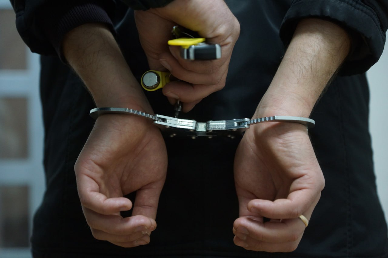 В Челябинске замначальника следственного отдела задержали за связь с ОПГ «Махонинские»