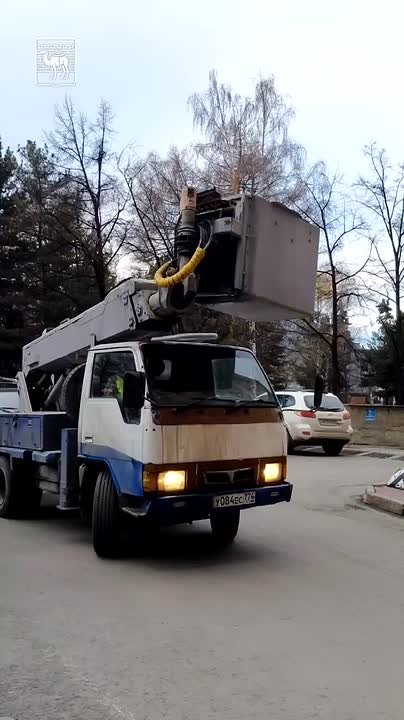 В Челябинске начали монтировать камеры для платных парковочных мест