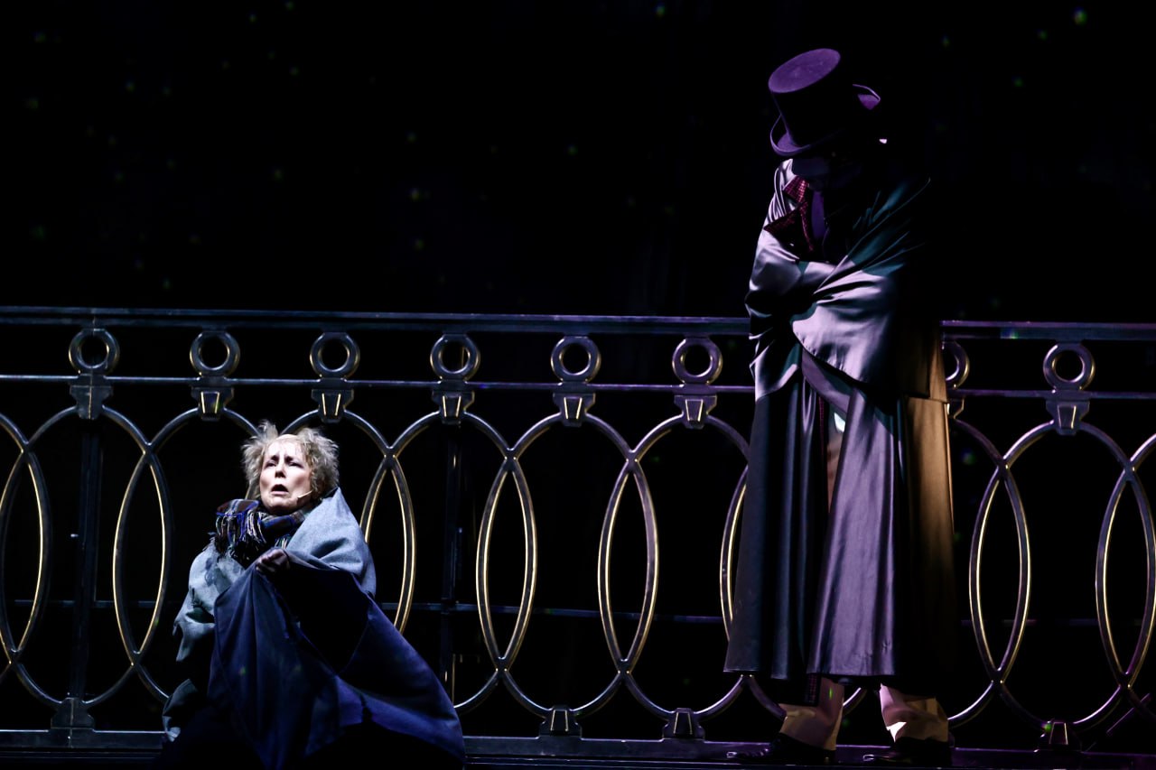 Алексей Текслер поздравил челябинский театр с «Золотой маской» Алексей Текслер поздравил челябинский театр с «Золотой маской»