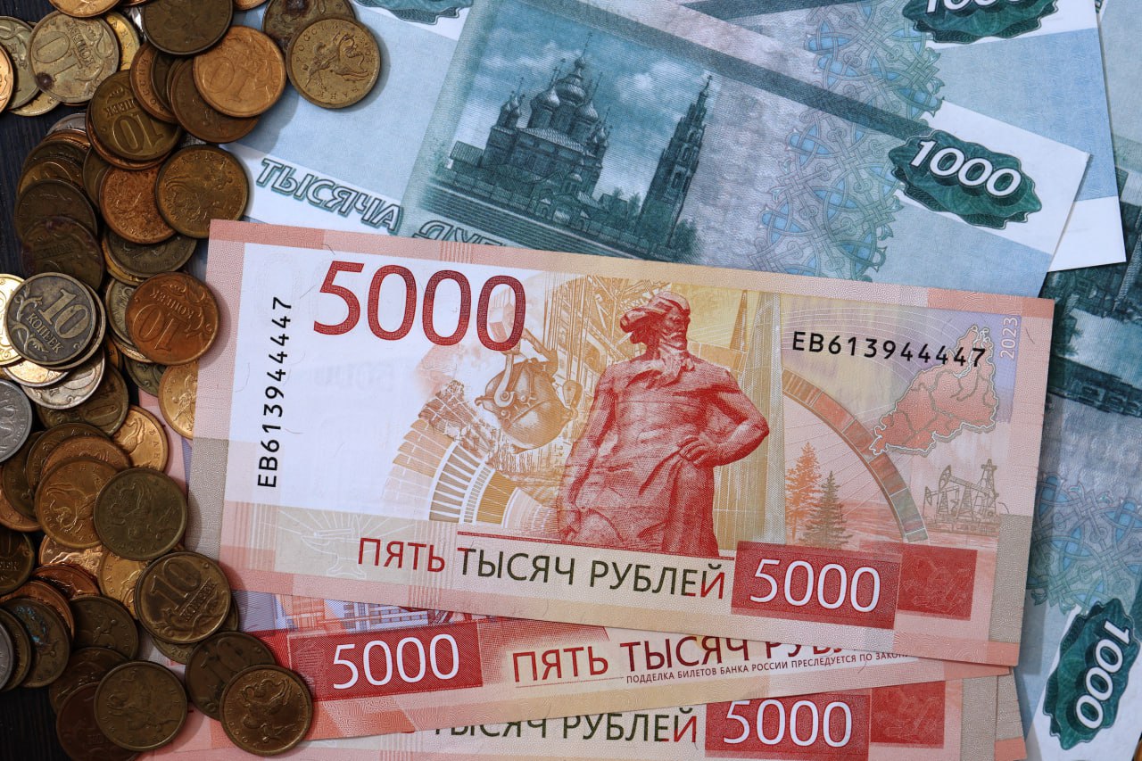 Пенсию южноуральской пенсионерке увеличили на 8 тысяч рублей