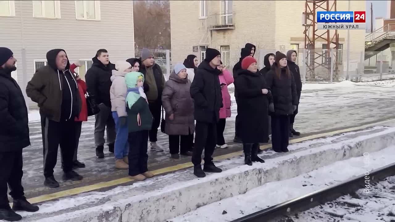 Первый эшелон с призывниками из регионов Урала отправился на Дальний Восток