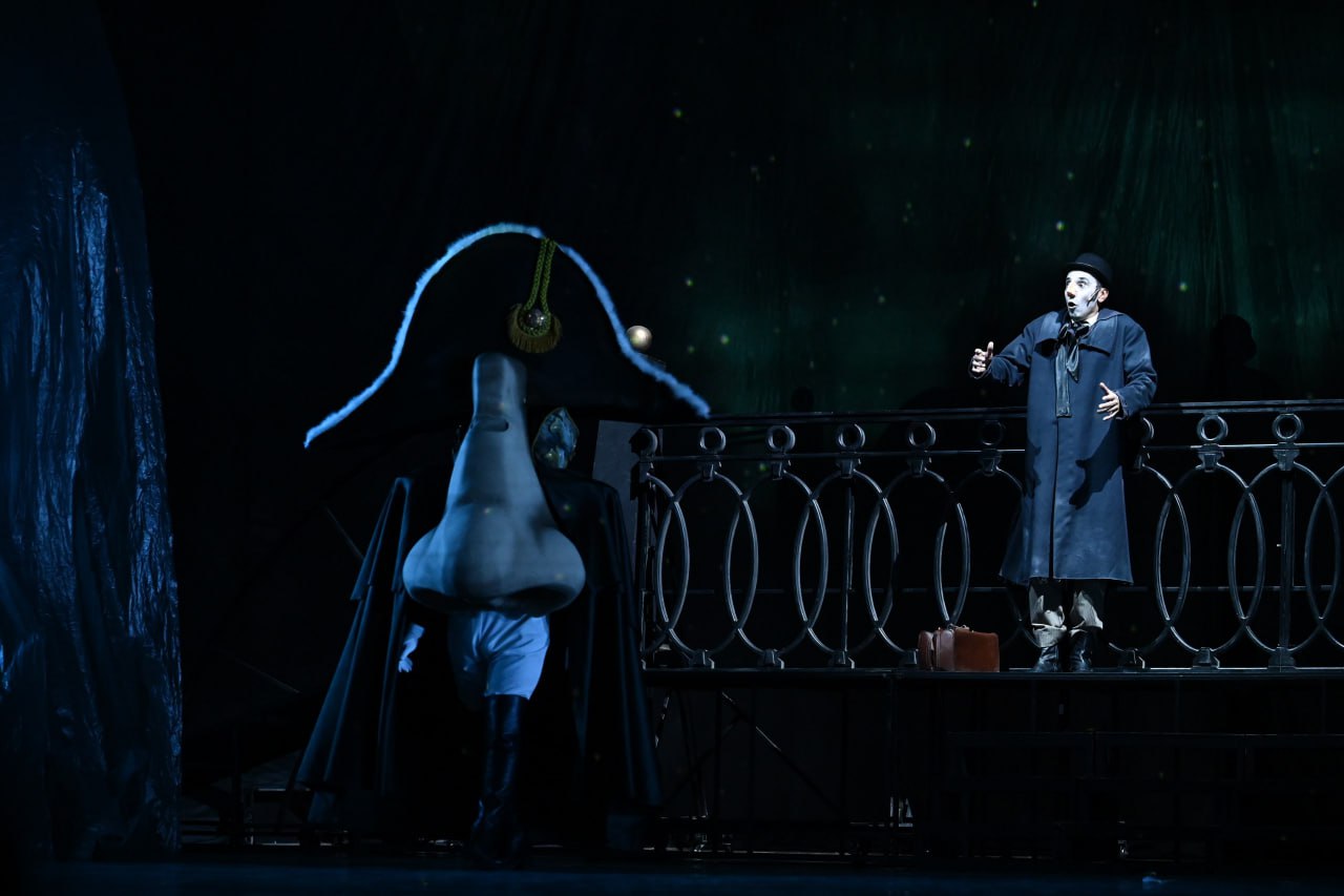 Алексей Текслер с супругой посетил Молодежный театр, визит был приурочен к 60-летнему юбилею театра Алексей Текслер с супругой посетил Молодежный театр, визит был приурочен к 60-летнему юбилею театра