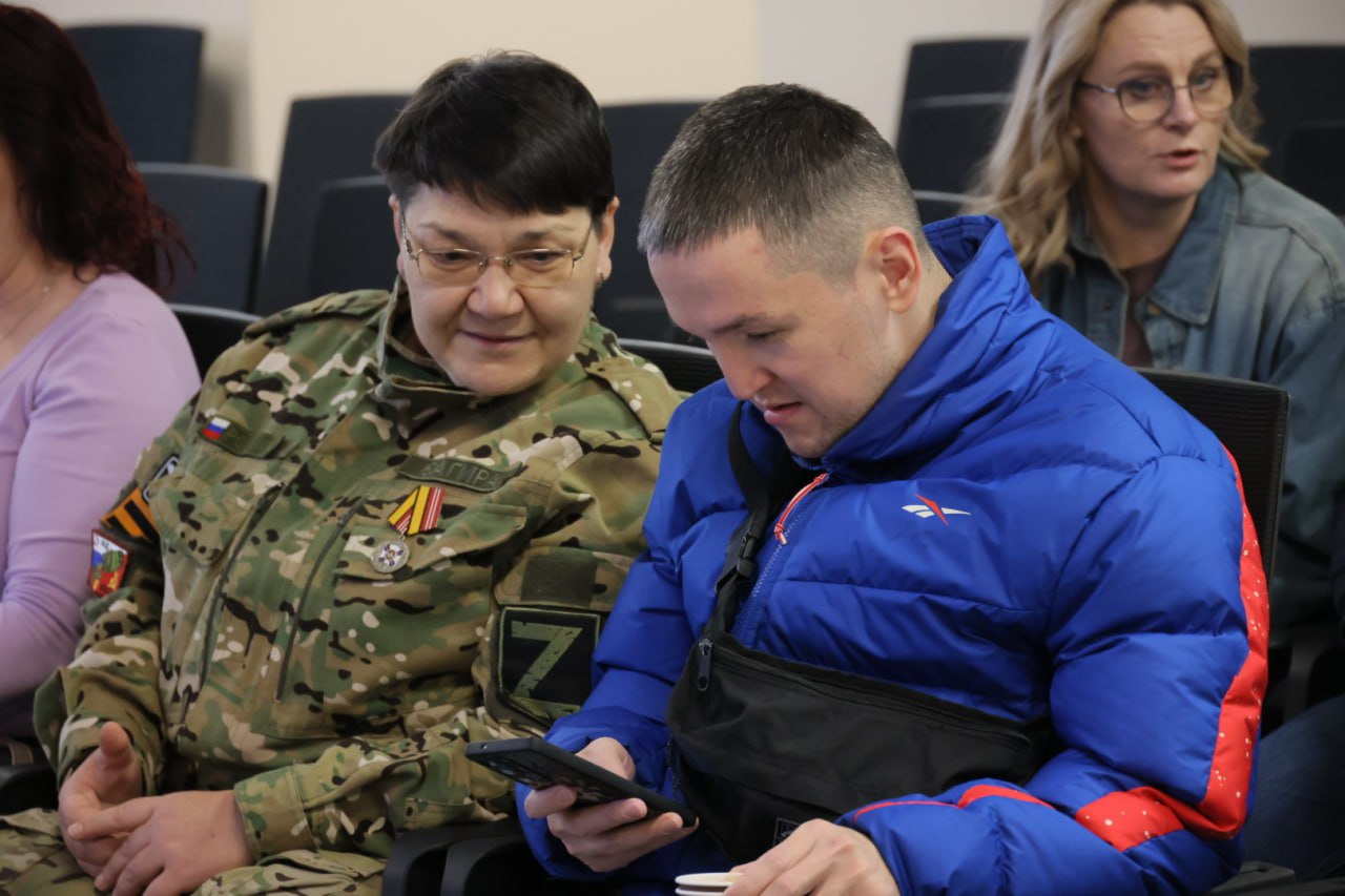 Ветераны СВО в Челябинске учатся искусству публичных выступлений Ветераны СВО в Челябинске учатся искусству публичных выступлений