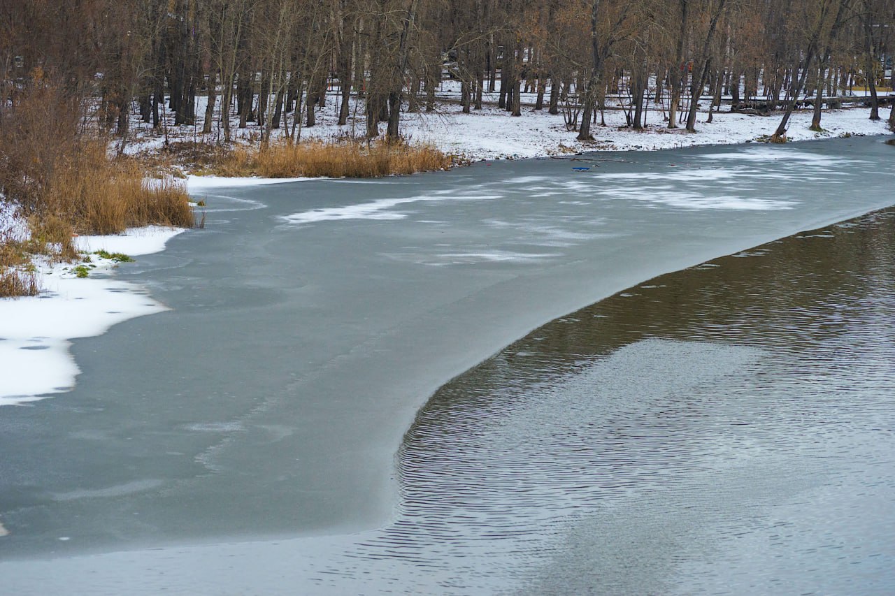 В Челябинске определили 15 опасных для прогулок участков водоемов