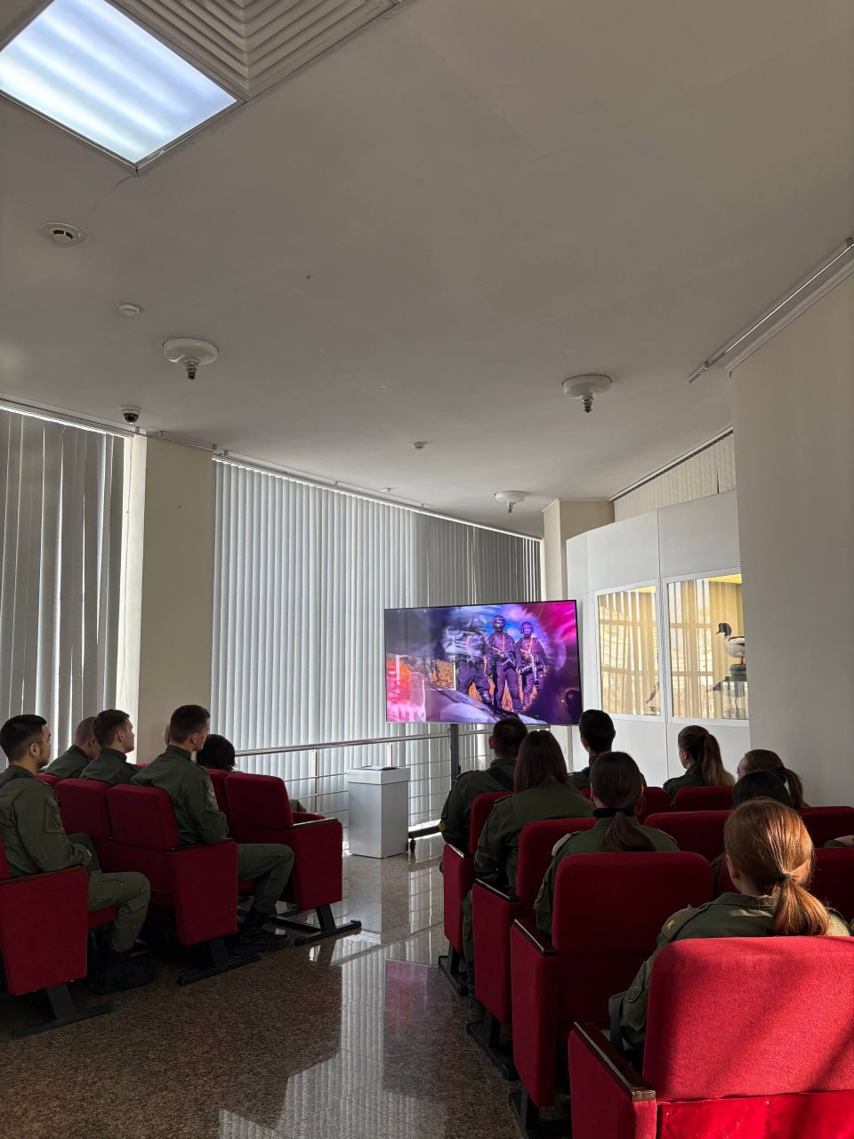 Студенты Челябинского колледжа предпринимательства и отраслевых технологий посетили выставку «МВД. История продолжается» Студенты Челябинского колледжа предпринимательства и отраслевых технологий посетили выставку «МВД. История продолжается»