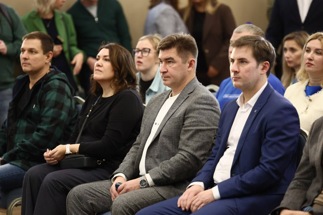 Жога и Текслер открыли фестиваль лучших просветителей УрФО Жога и Текслер открыли фестиваль лучших просветителей УрФО