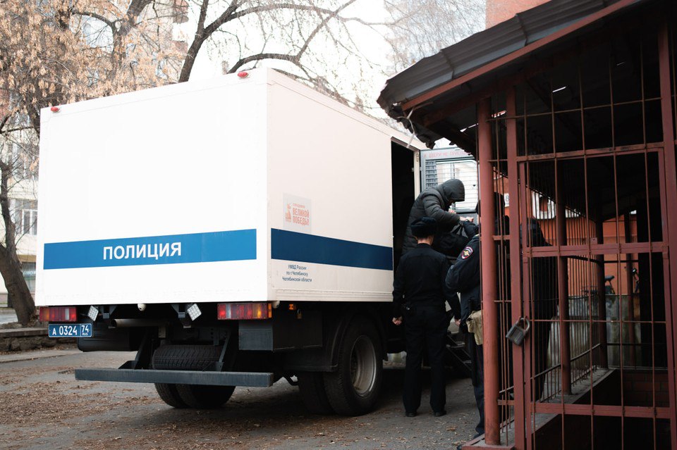 Центральный райсуд Челябинска заключил под стражу ряд руководителей ГУФСИН, которых задержали накануне по обвинению в коррупции Центральный райсуд Челябинска заключил под стражу ряд руководителей ГУФСИН, которых задержали накануне по обвинению в коррупции