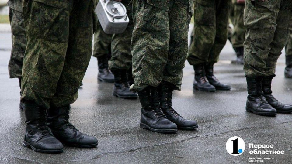 Призывники, с праздником!. Служба в Вооруженных силах — это школа жизни для вчерашних школьников, серьезная проверка характера на зрелость, ответственность и отвагу