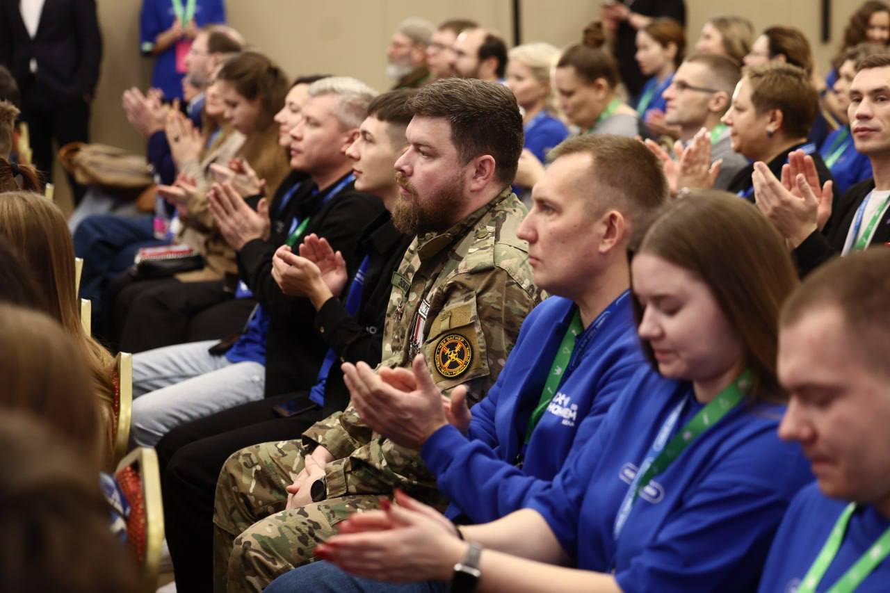 Жога и Текслер открыли фестиваль лучших просветителей УрФО Жога и Текслер открыли фестиваль лучших просветителей УрФО