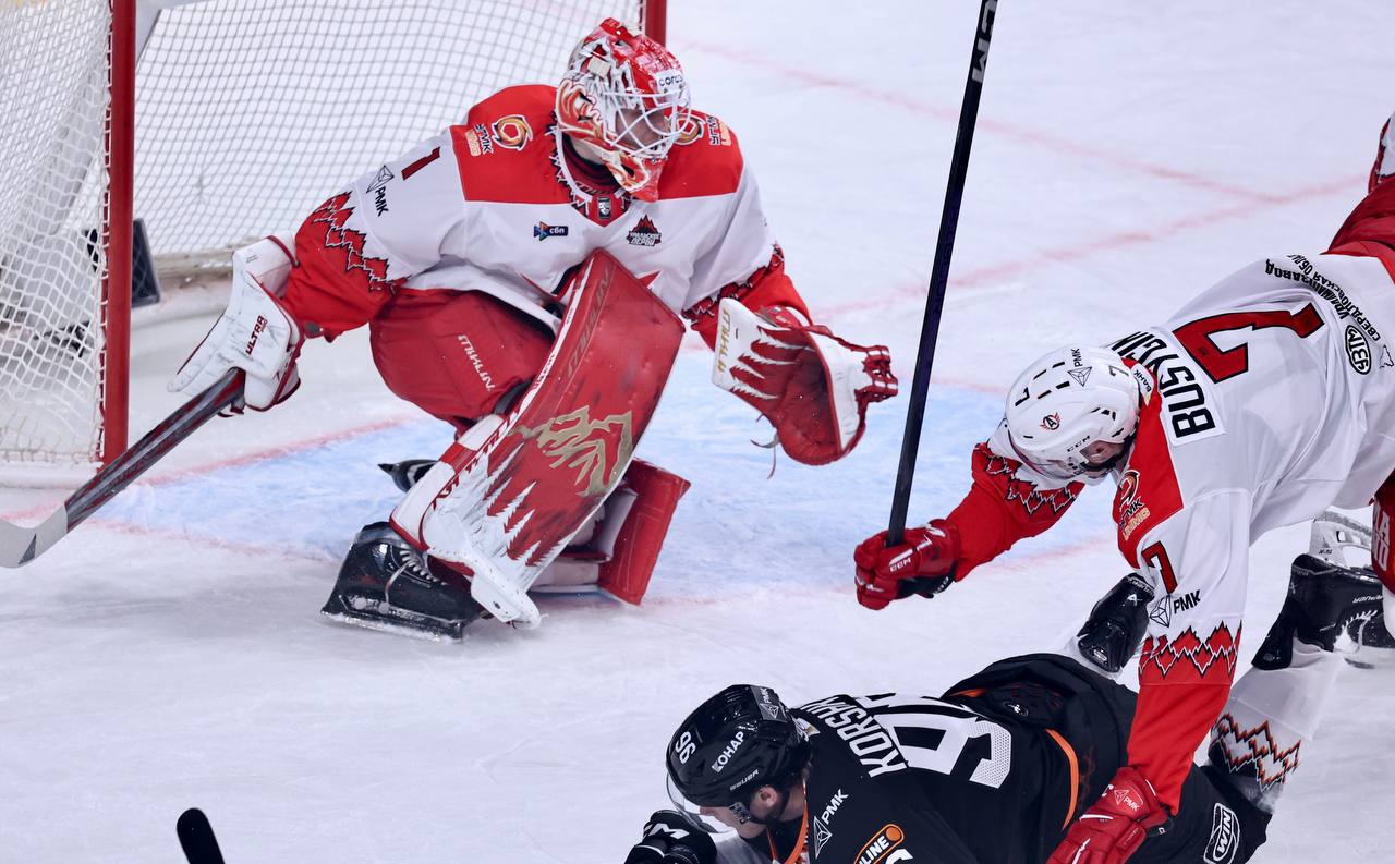 Это было больно. «Трактор» снова уступил «Автомобилисту» в Уральском дерби Это было больно. «Трактор» снова уступил «Автомобилисту» в Уральском дерби