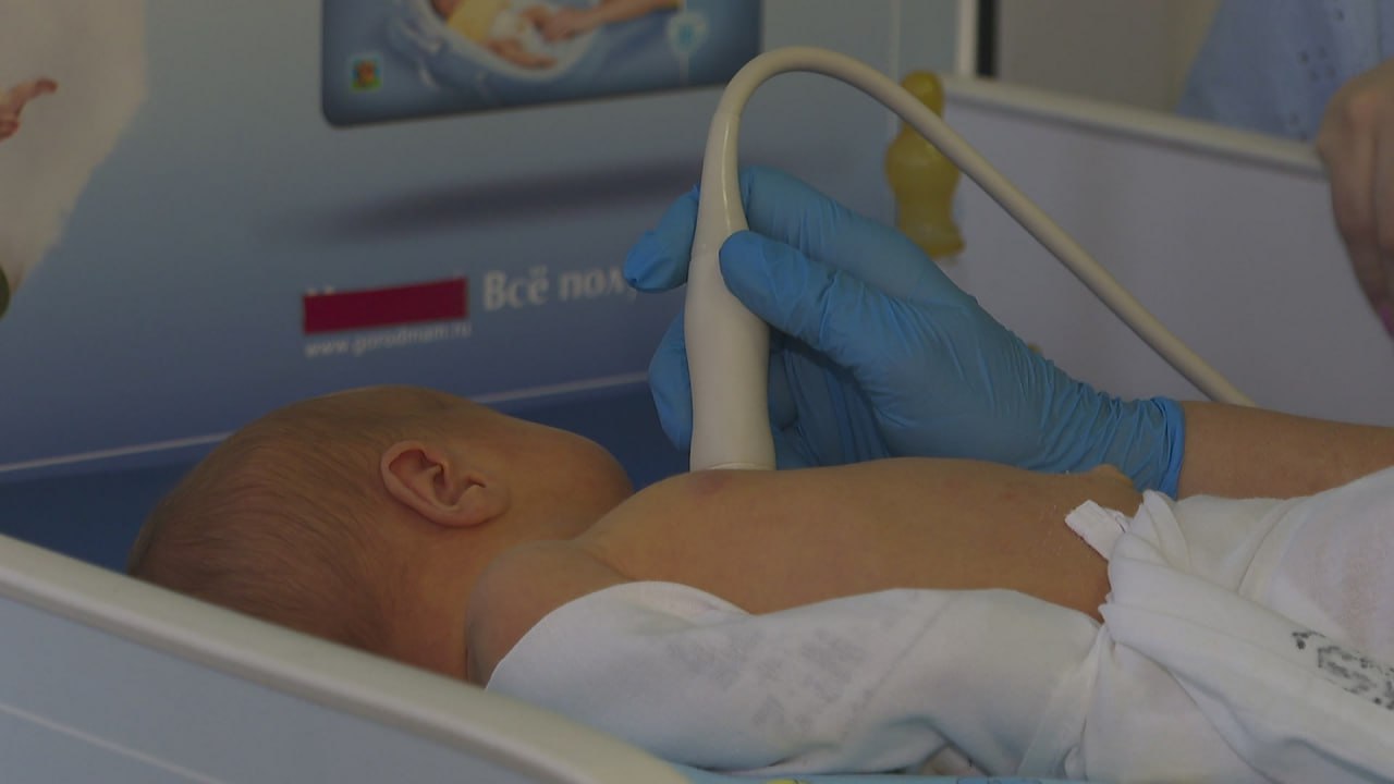 Яркая шапочка и носочки: как в Челябинске выхаживают недоношенных детей Яркая шапочка и носочки: как в Челябинске выхаживают недоношенных детей