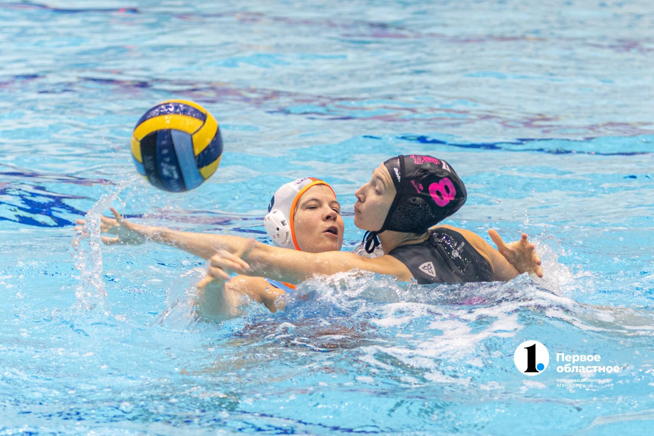 Команда «Динамо-Уралочка» отпраздновала свой юбилей победой в Суперсерии Команда «Динамо-Уралочка» отпраздновала свой юбилей победой в Суперсерии