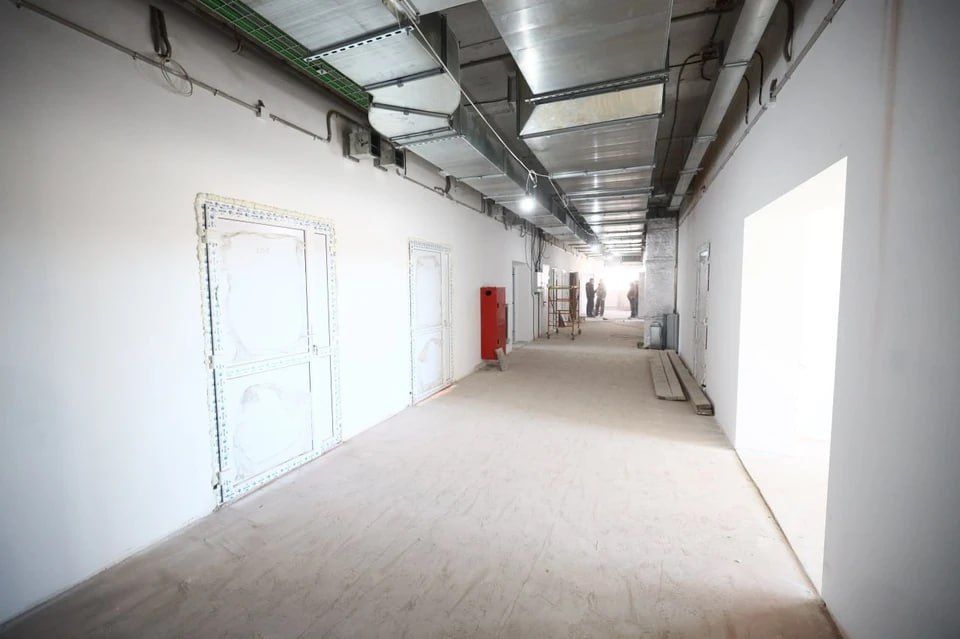 В селе Миасском близится к завершению строительство новой трехэтажной поликлиники