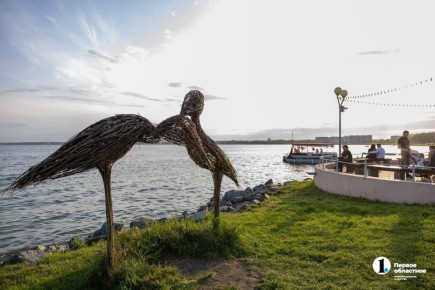 В Челябинске завершается благоустройство набережной озера Смолино